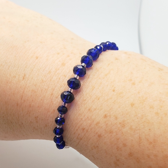Royal Blue and Lilac Beaded Friendship Bracelet - Picture 3 of 5